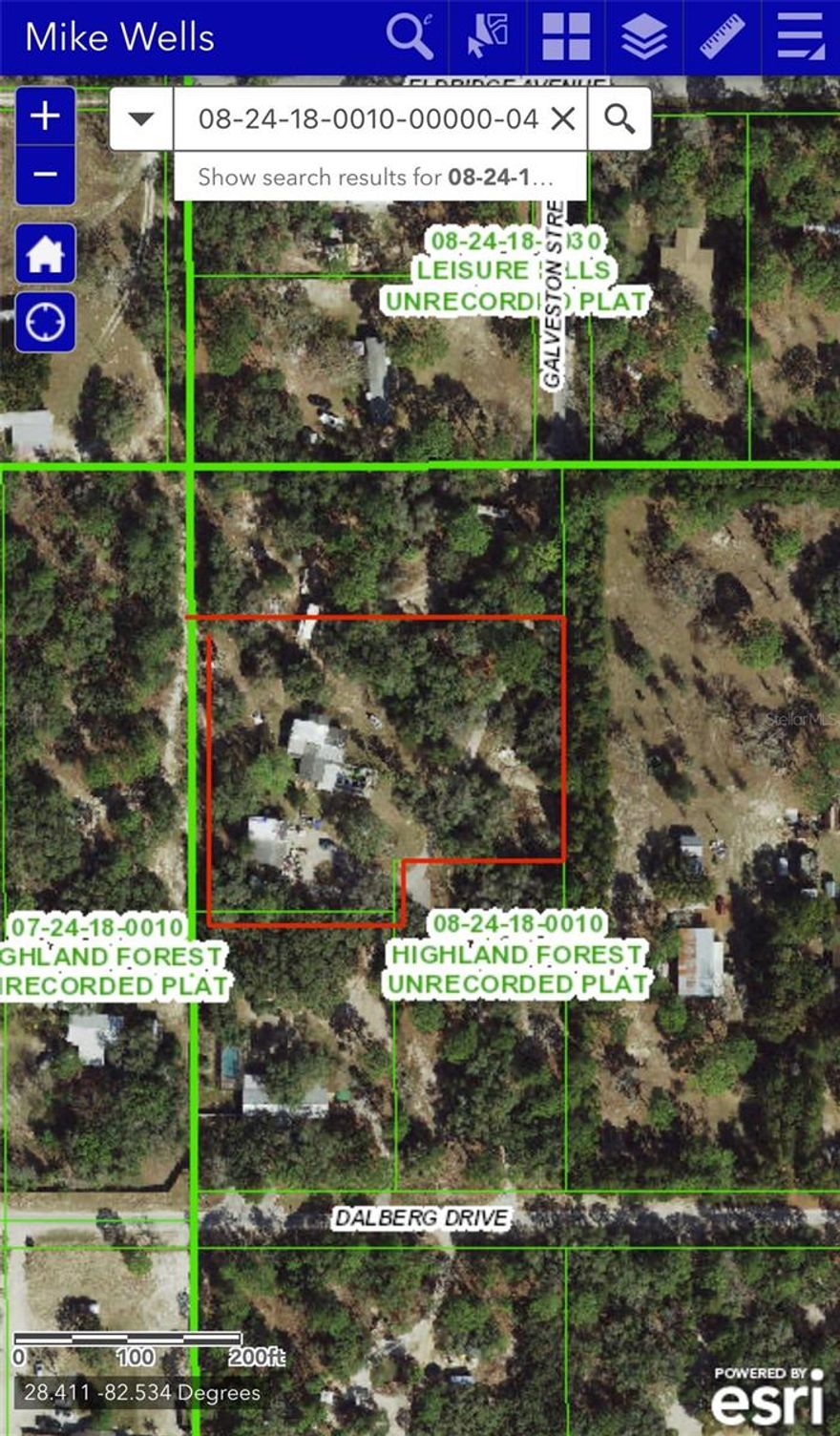 Investment opportunity in Spring Hill. This 1.8-acre property features a single family home with an in-ground pool and an oversized detached garage ideal for RV, boat, or workshop use. The home needs renovation but offers great upside in a growing area. Ample land for storage or expansion.