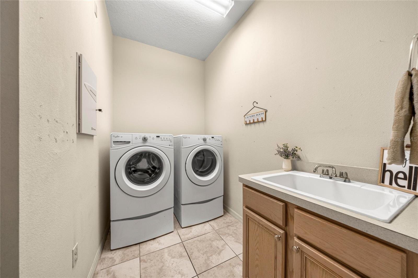 DAVIS LAKE GOLF ESTATES UNIT 06 - Residential