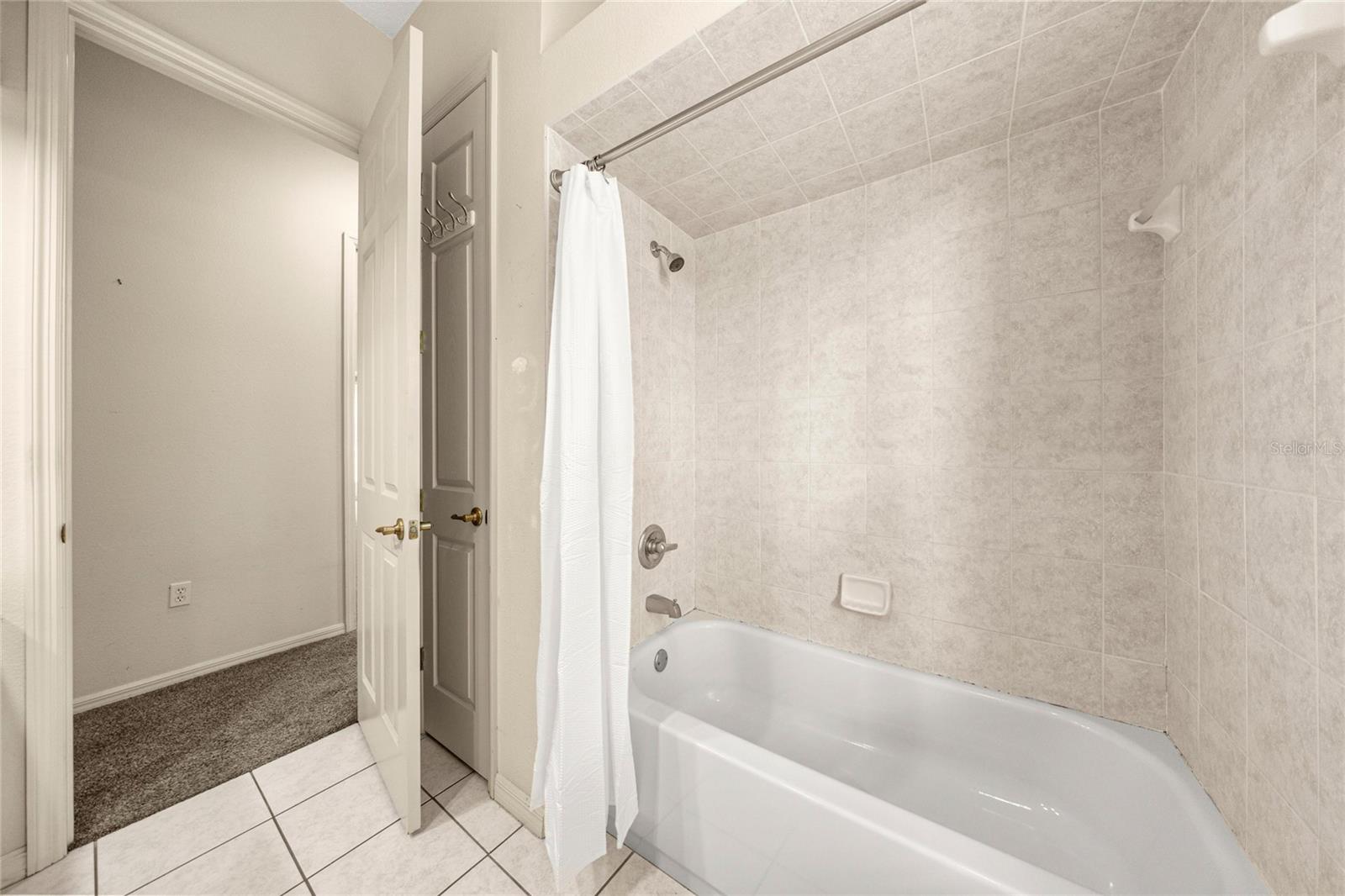 DAVIS LAKE GOLF ESTATES UNIT 06 - Residential