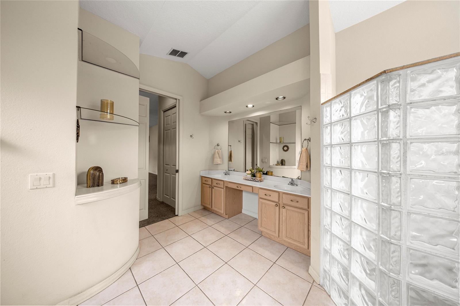 DAVIS LAKE GOLF ESTATES UNIT 06 - Residential