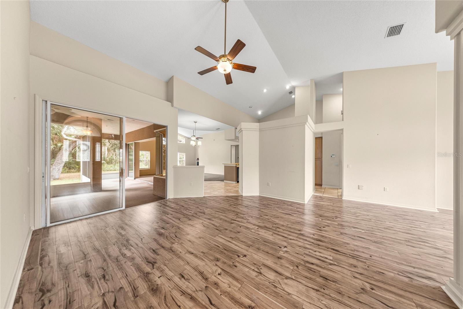 DAVIS LAKE GOLF ESTATES UNIT 06 - Residential