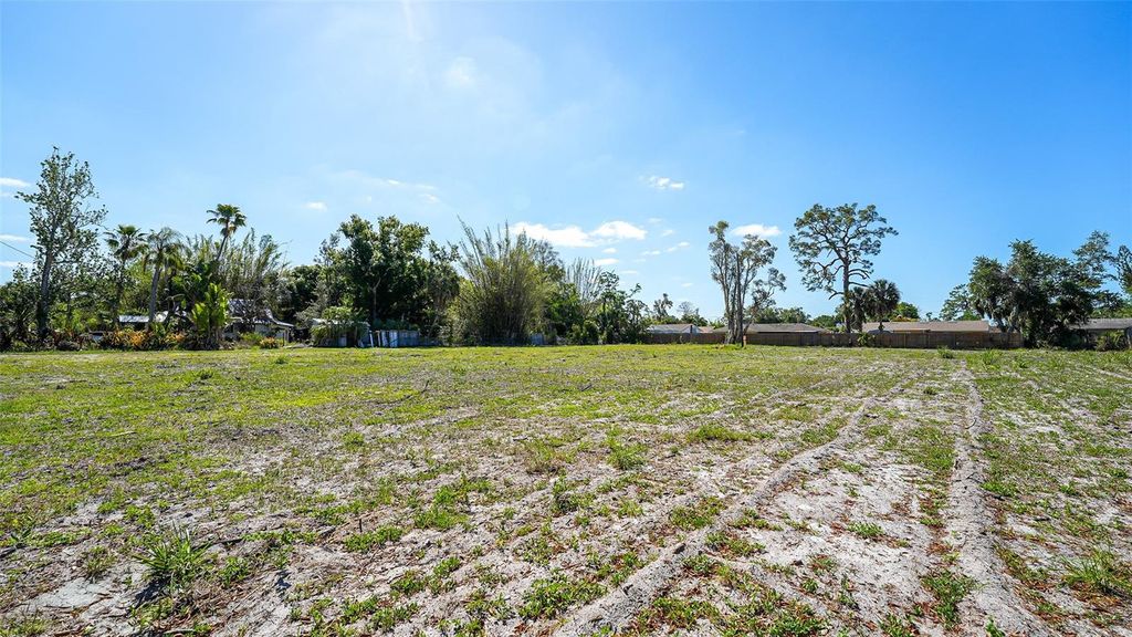 Photo of 2424 Ashton Road, Sarasota, FL 34231 (MLS # A4692212)