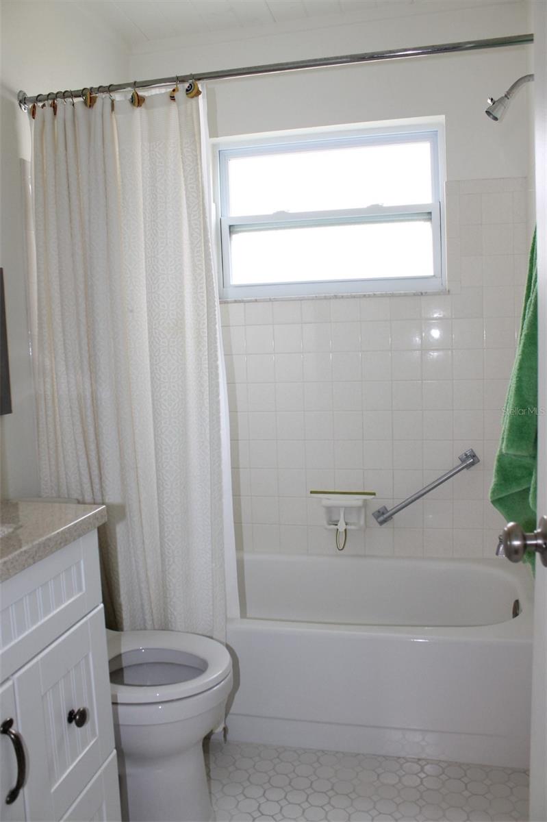 MAINLANDS OF TAMARAC BY THE GULF UNIT 5 PH 1 CONDO - Residential