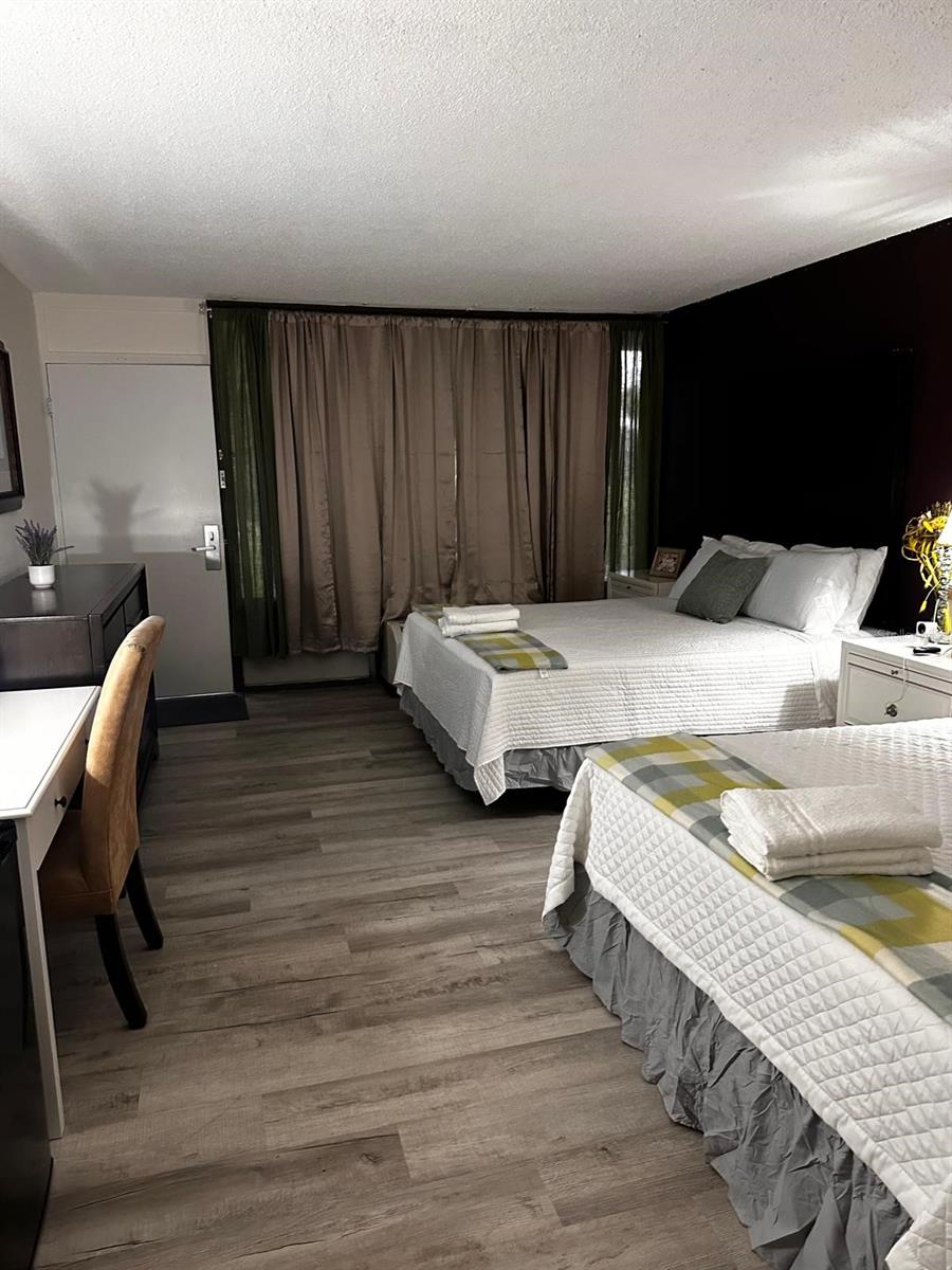 2050 CONDOTEL INN; A CONDO - Residential