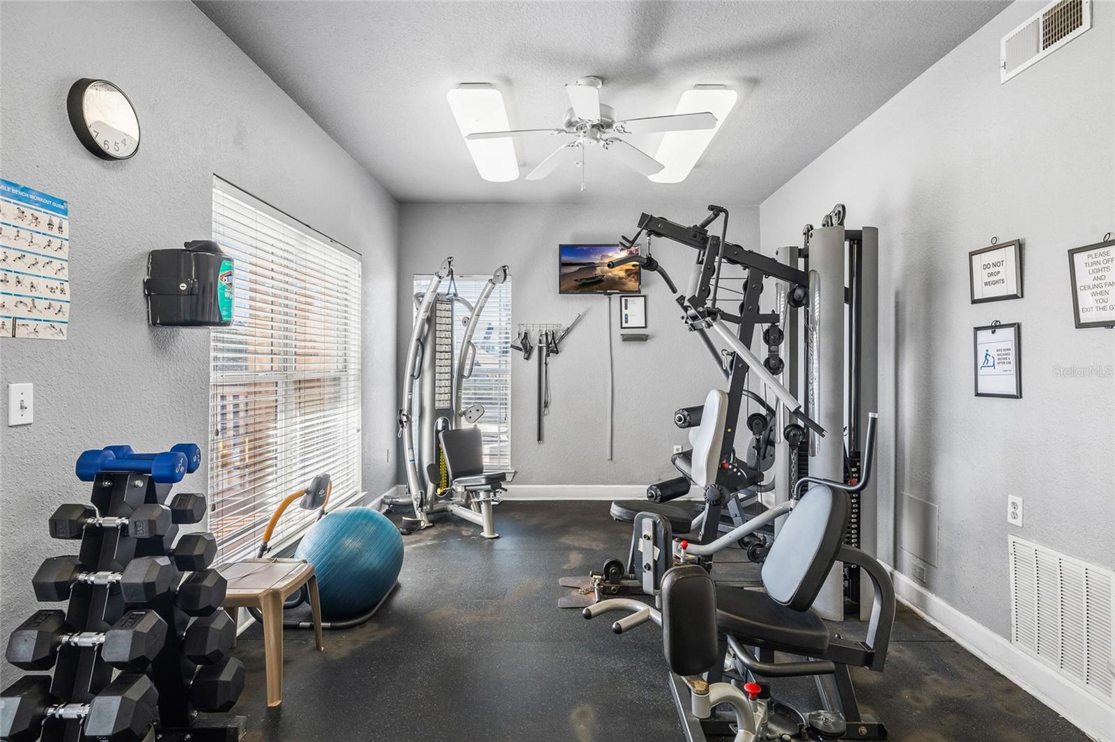 RESIDENCE AT RENAISSANCE - Residential Lease