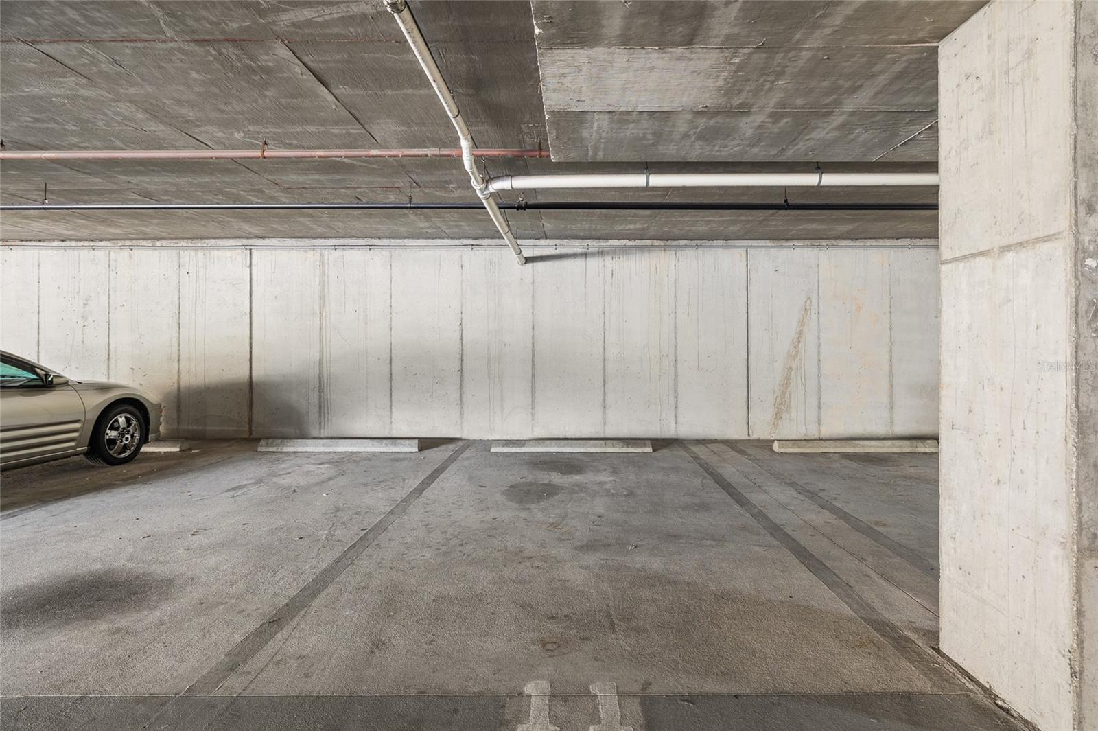 RESIDENCE AT RENAISSANCE - Residential Lease