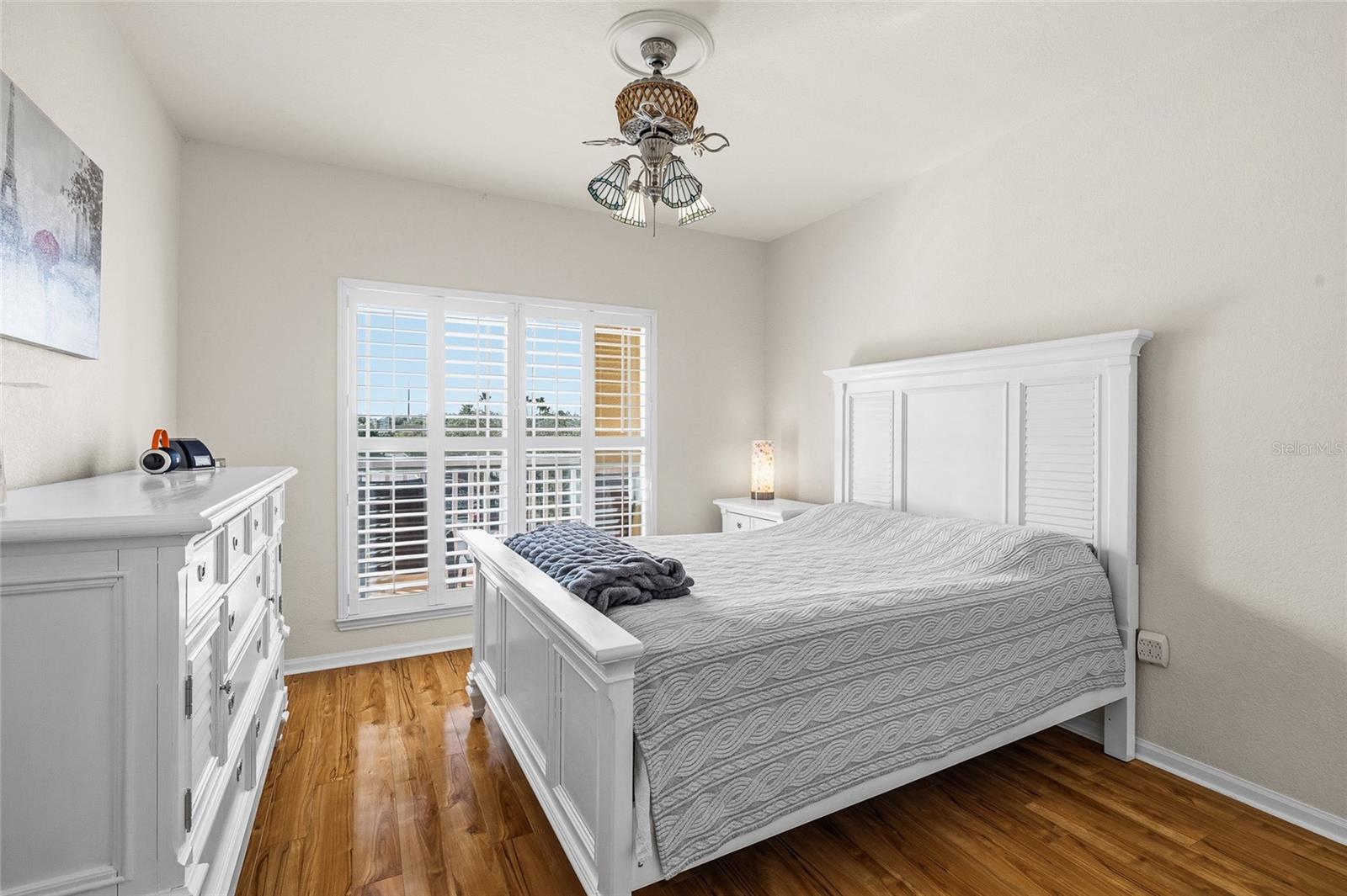 RESIDENCE AT RENAISSANCE - Residential Lease