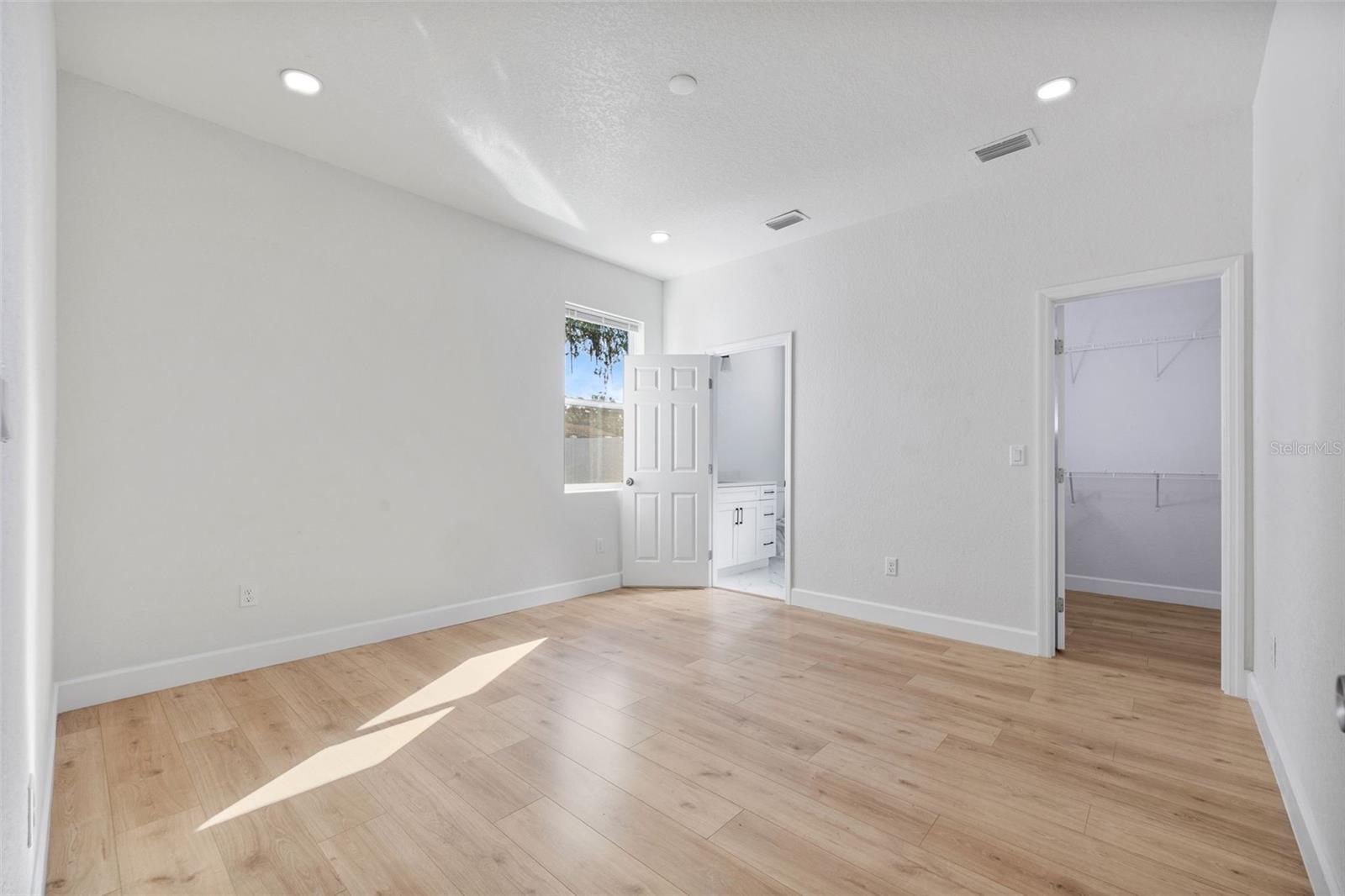 HENDRY & KNIGHTS ADD TO - Residential