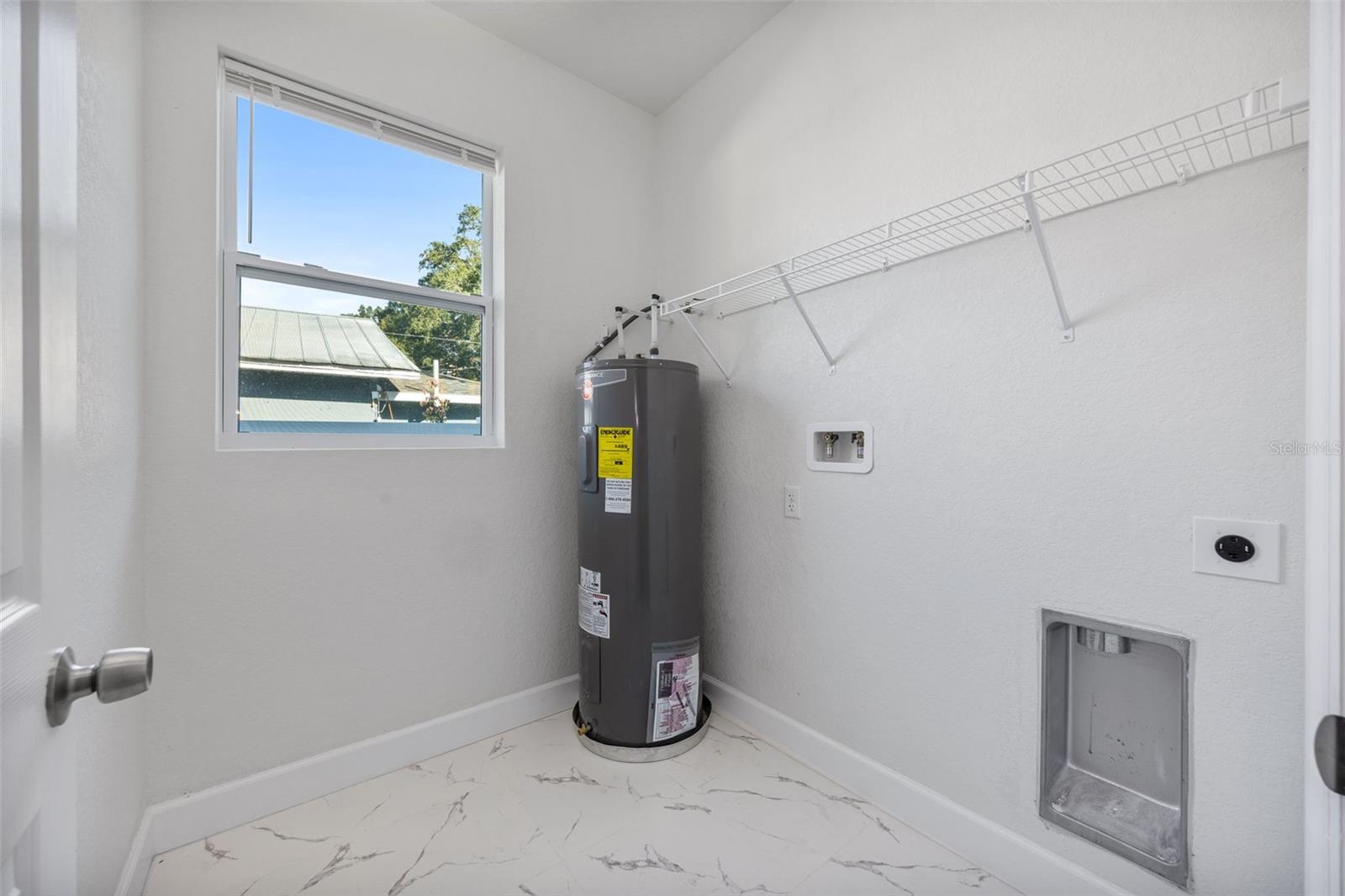 HENDRY & KNIGHTS ADD TO - Residential