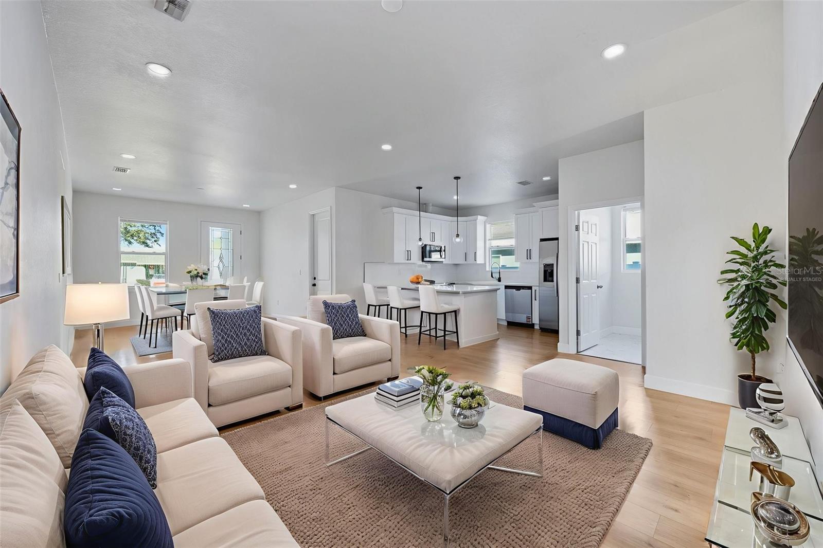 HENDRY & KNIGHTS ADD TO - Residential