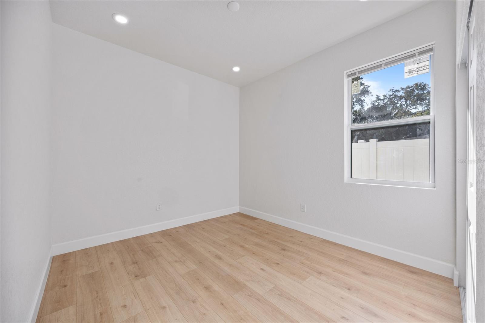 HENDRY & KNIGHTS ADD TO - Residential