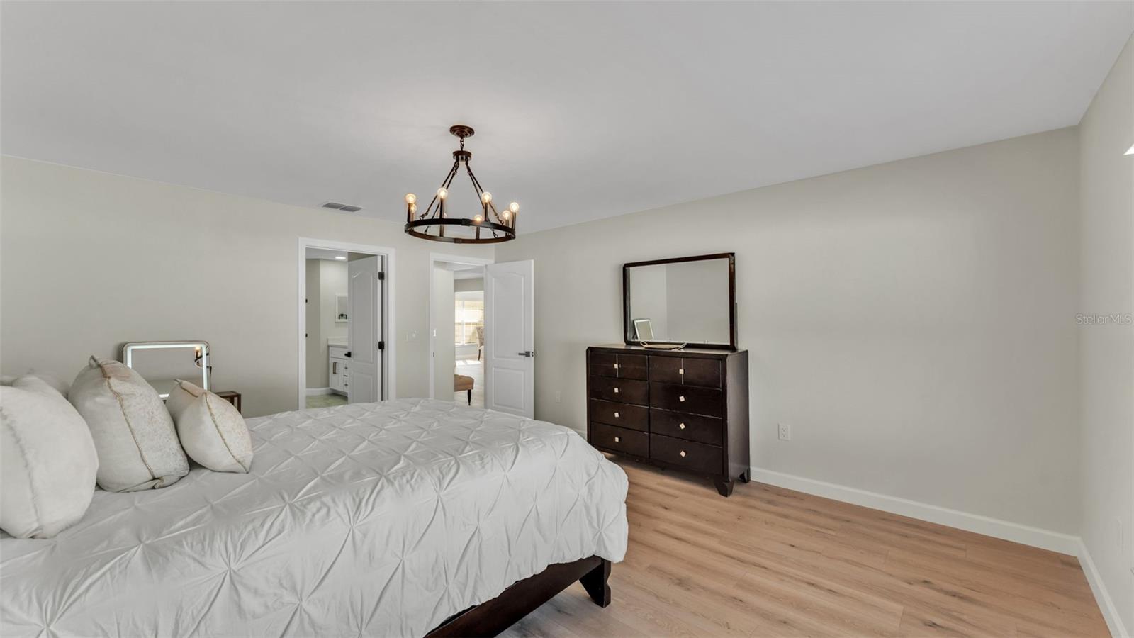 HIGHLANDS CREEK - Residential