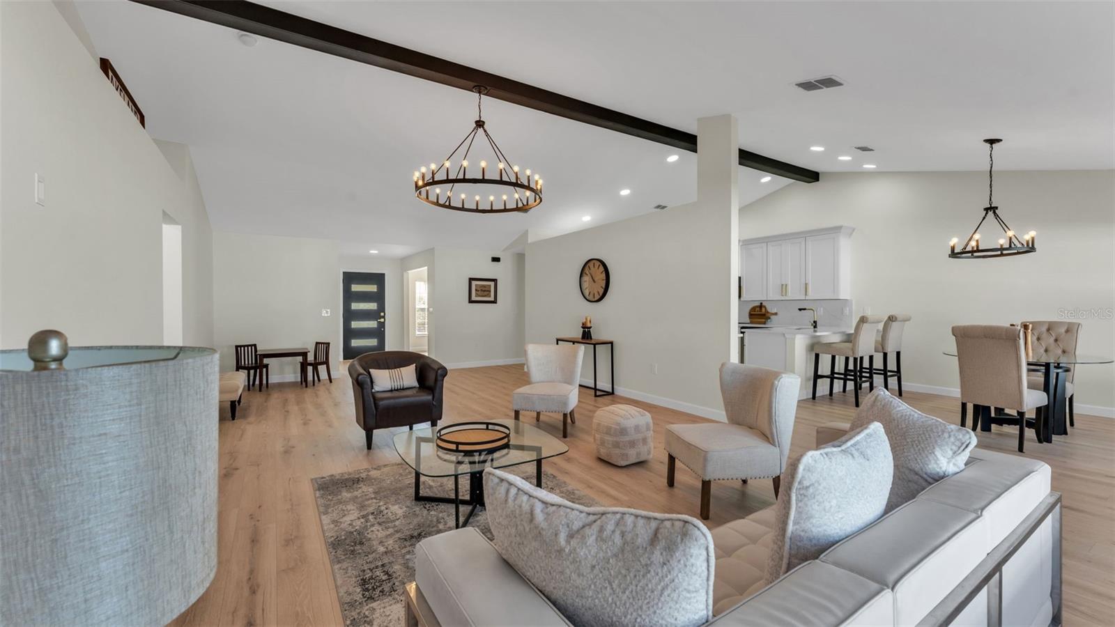 HIGHLANDS CREEK - Residential