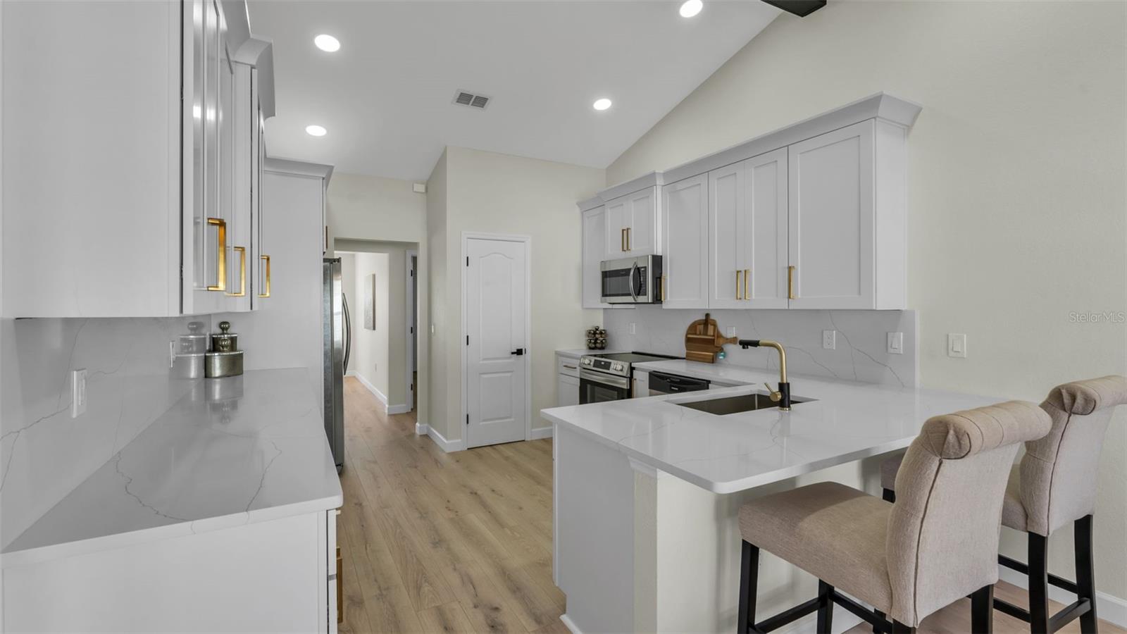 HIGHLANDS CREEK - Residential