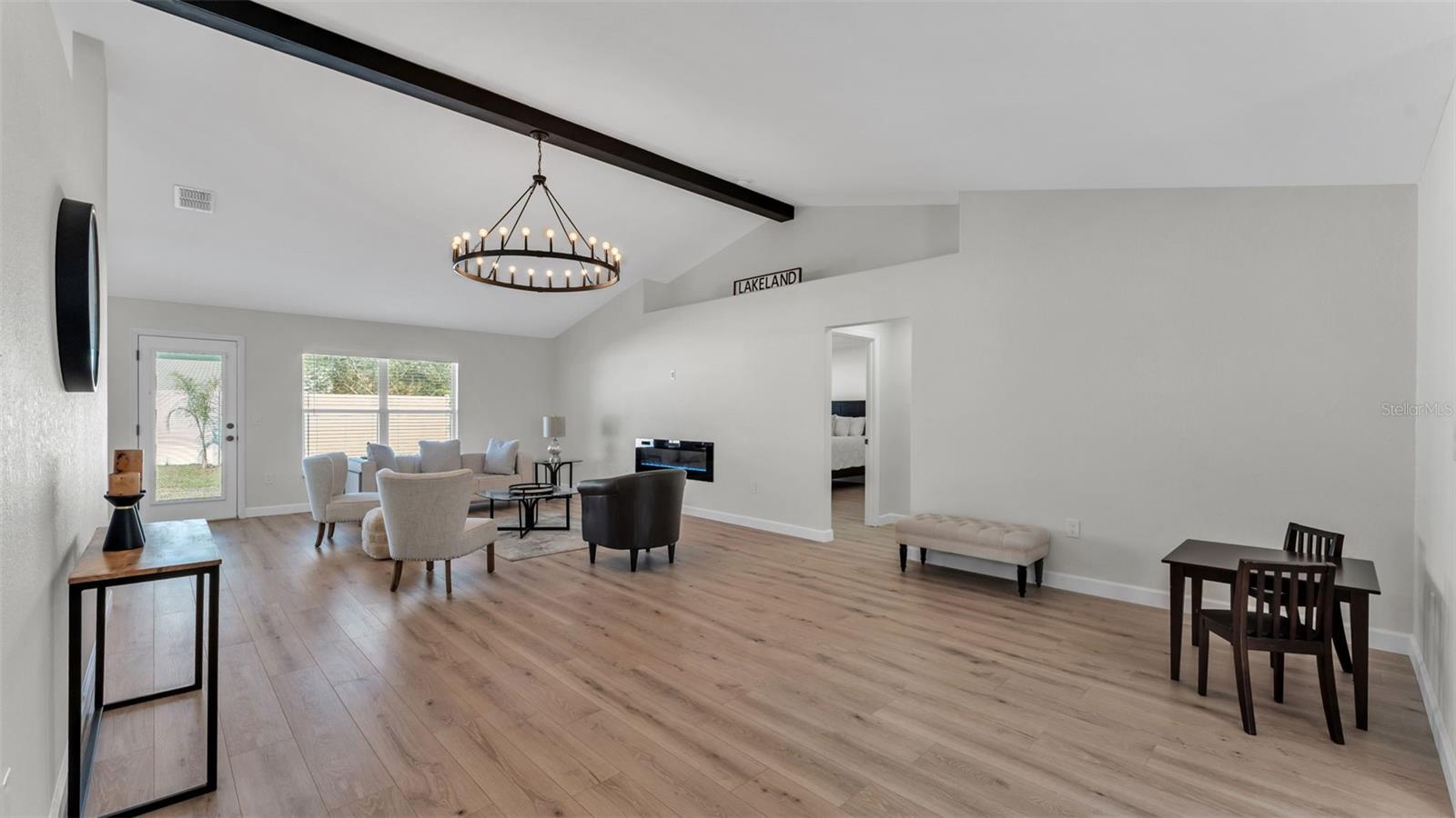 HIGHLANDS CREEK - Residential