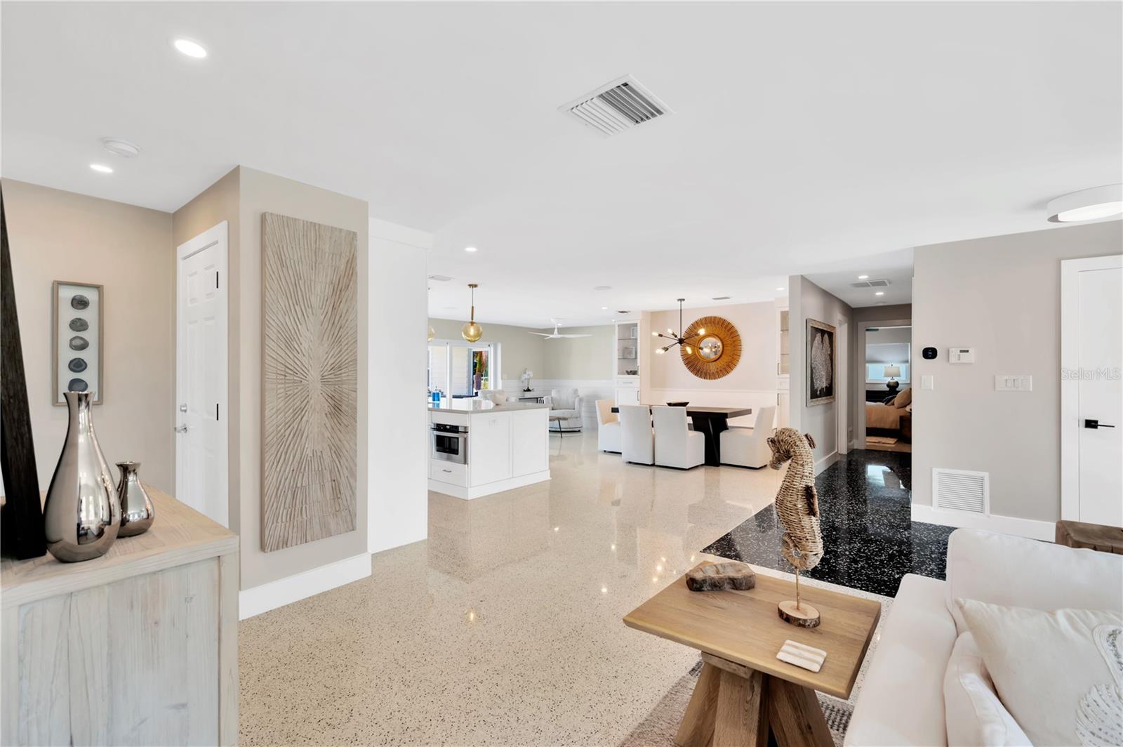 ISLAND ESTATES OF CLEARWATER UNIT 7B - Residential Lease