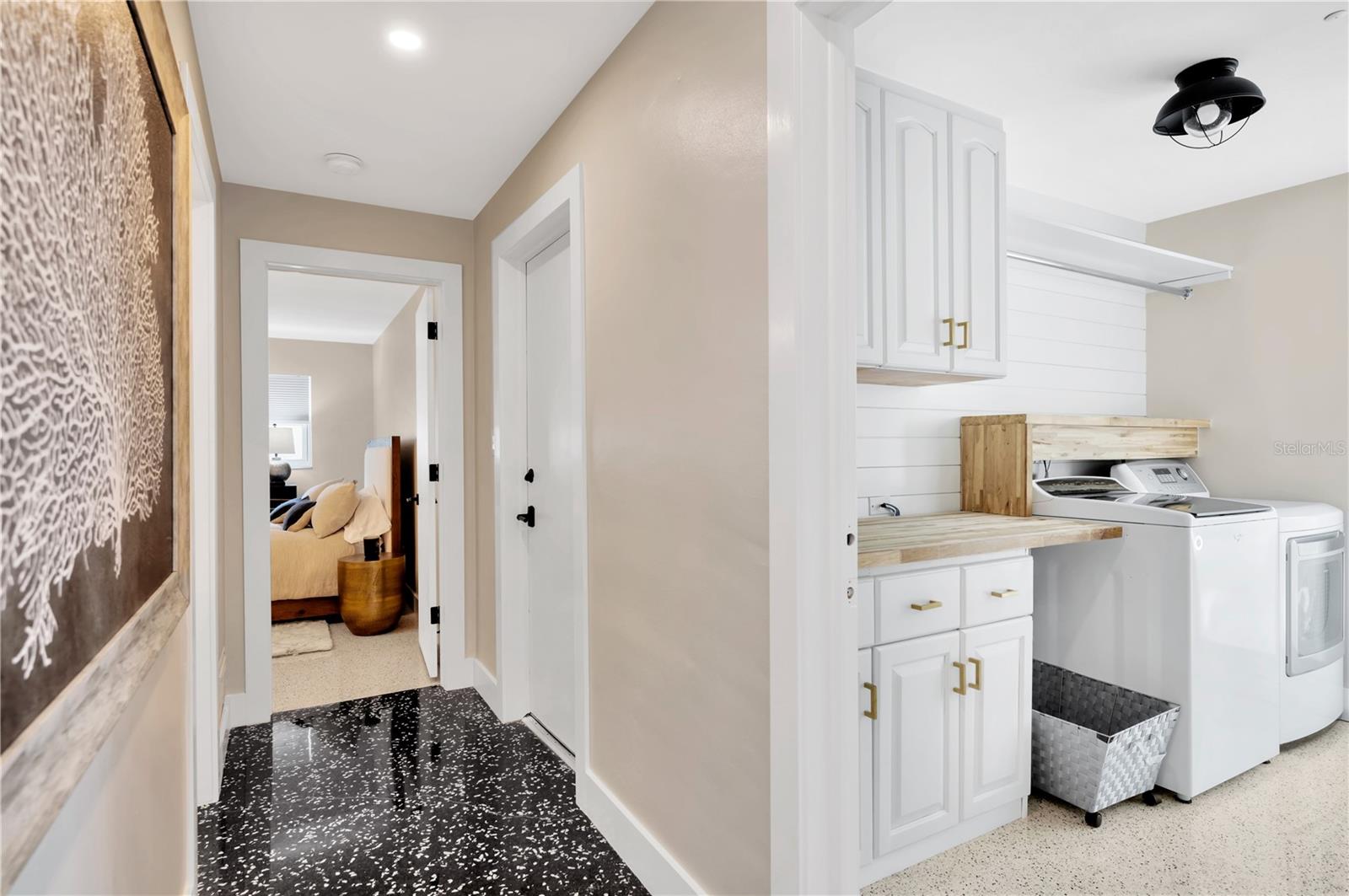 ISLAND ESTATES OF CLEARWATER UNIT 7B - Residential Lease