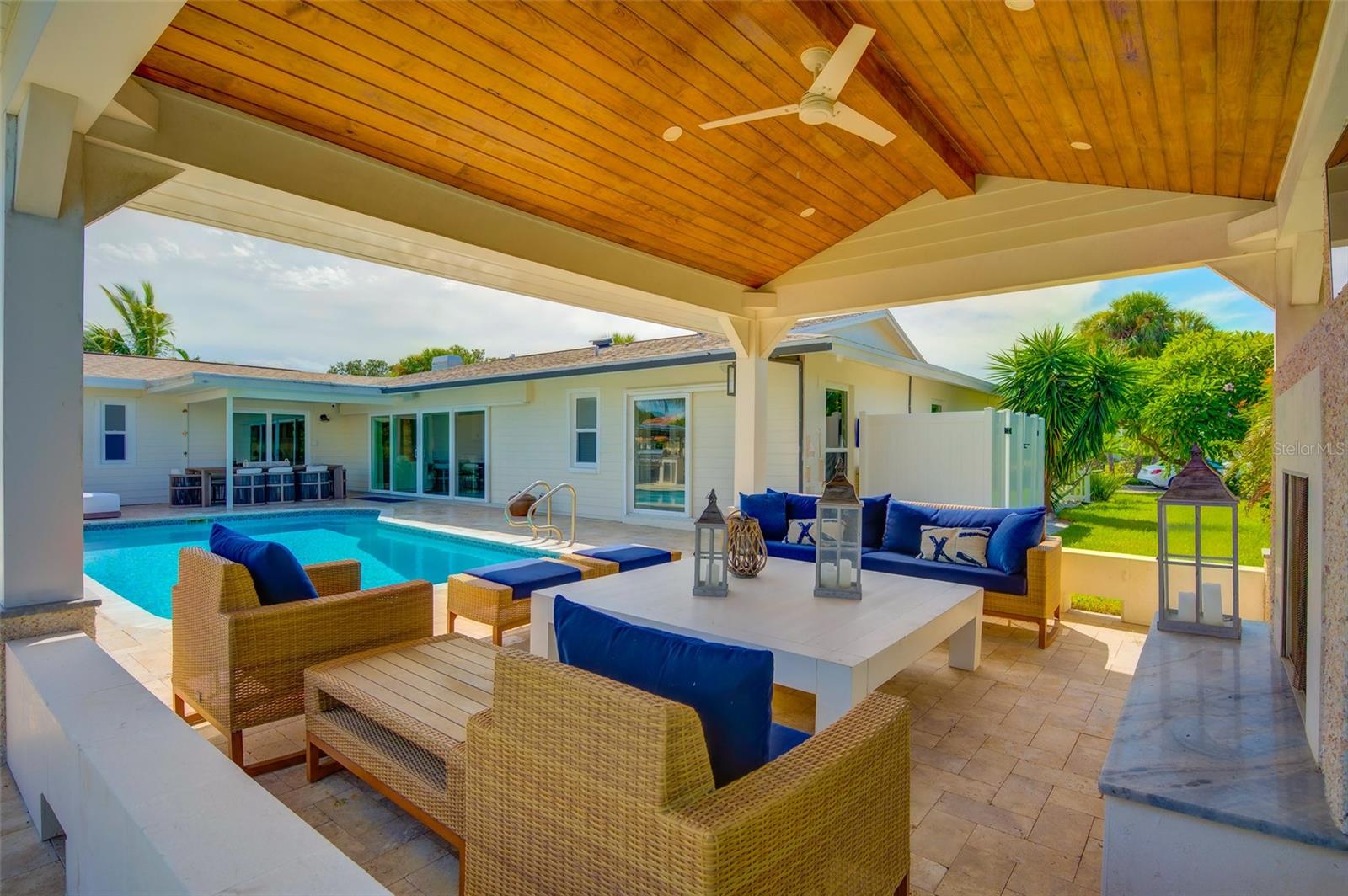 ISLAND ESTATES OF CLEARWATER UNIT 7B - Residential Lease