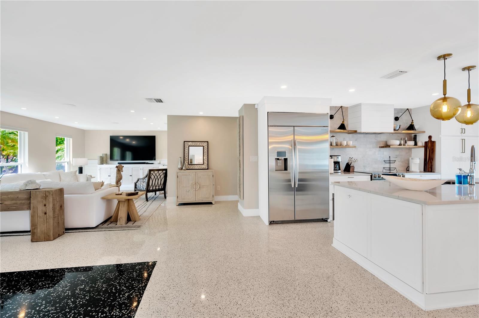 ISLAND ESTATES OF CLEARWATER UNIT 7B - Residential Lease