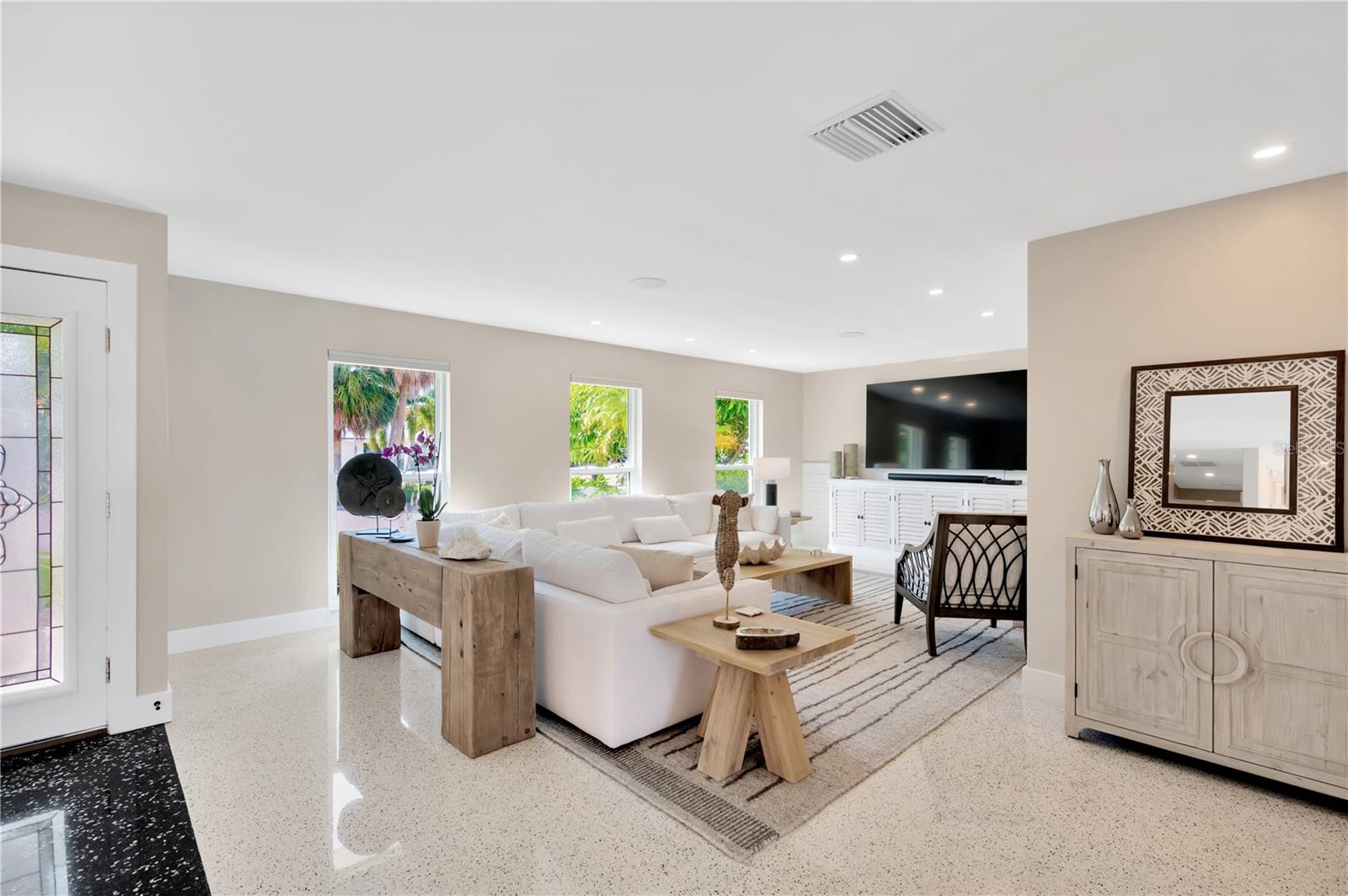 ISLAND ESTATES OF CLEARWATER UNIT 7B - Residential Lease