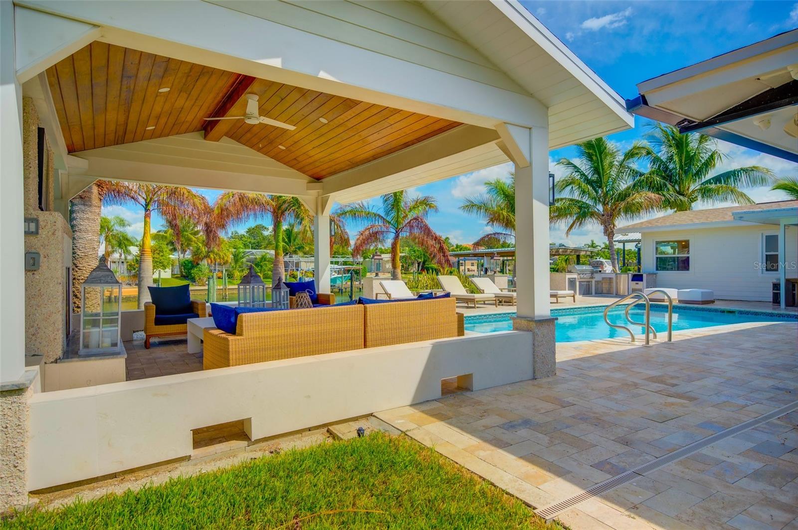 ISLAND ESTATES OF CLEARWATER UNIT 7B - Residential Lease