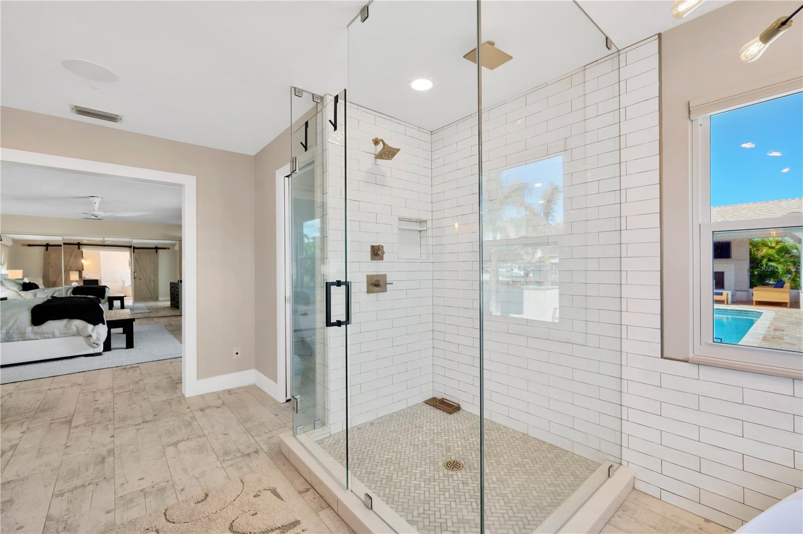 ISLAND ESTATES OF CLEARWATER UNIT 7B - Residential Lease