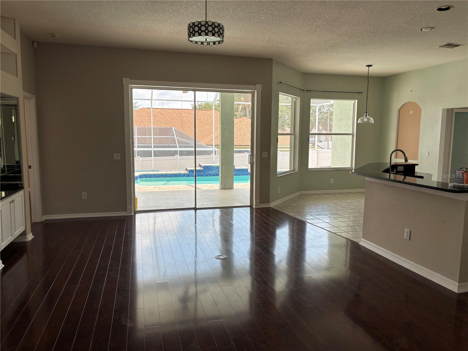 4512 RIVER OVERLOOK DRIVE