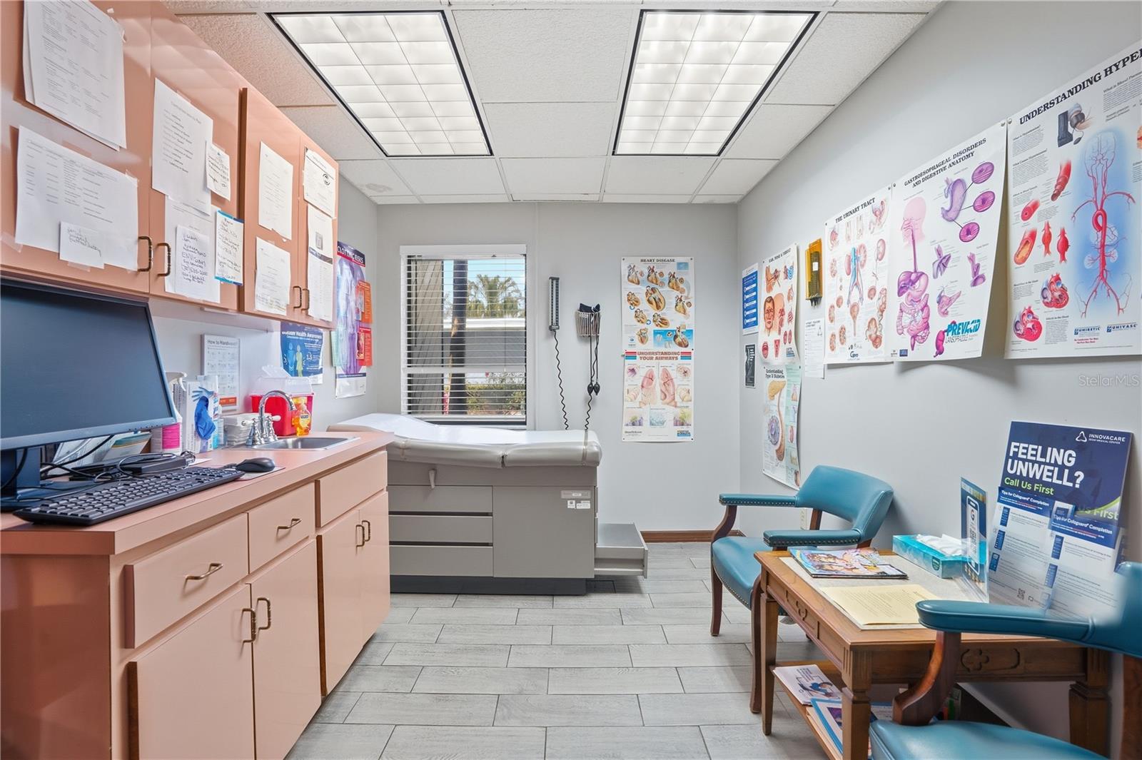 HARBOR OAKS - Commercial Sale