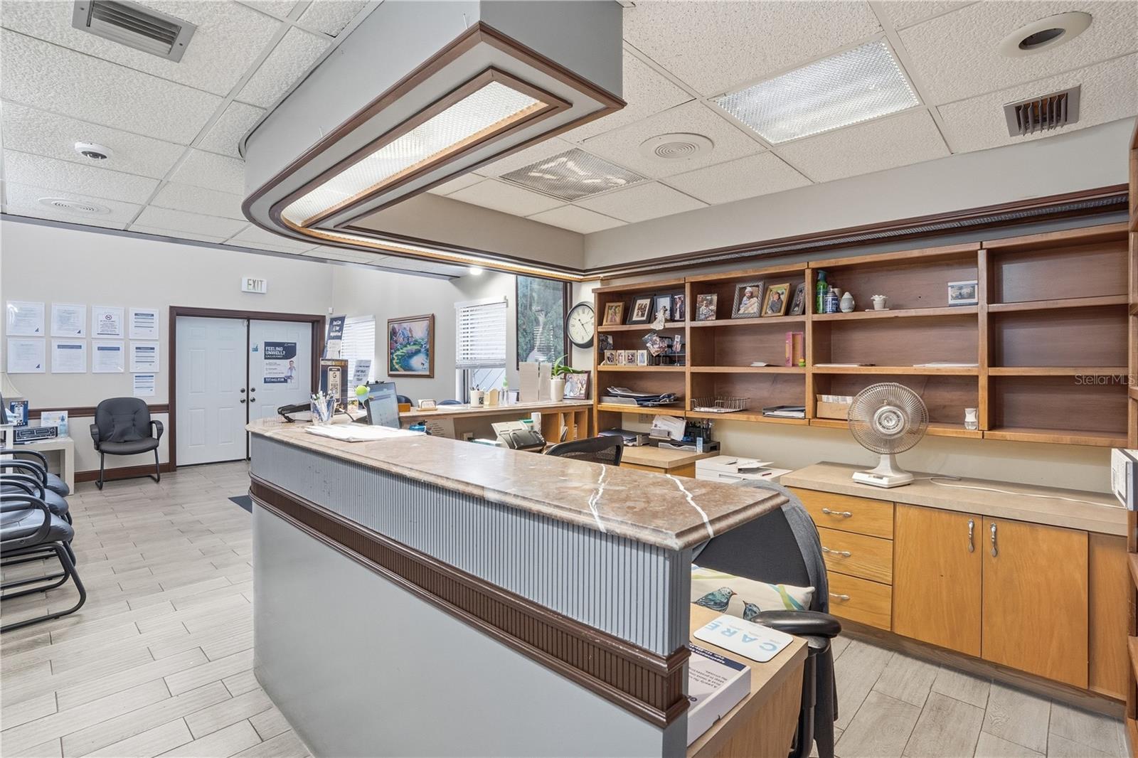 HARBOR OAKS - Commercial Sale