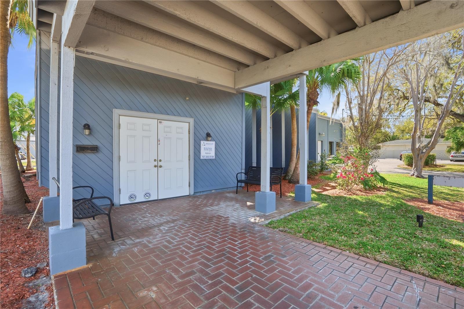 HARBOR OAKS - Commercial Sale