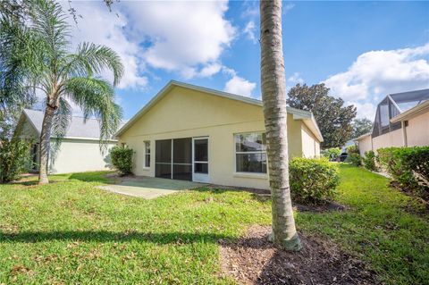 A home in LAKE WALES