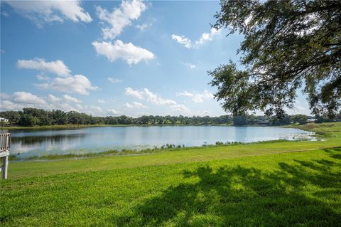 A home in LAKE WALES