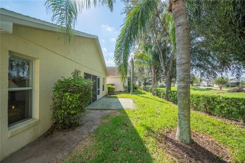 A home in LAKE WALES