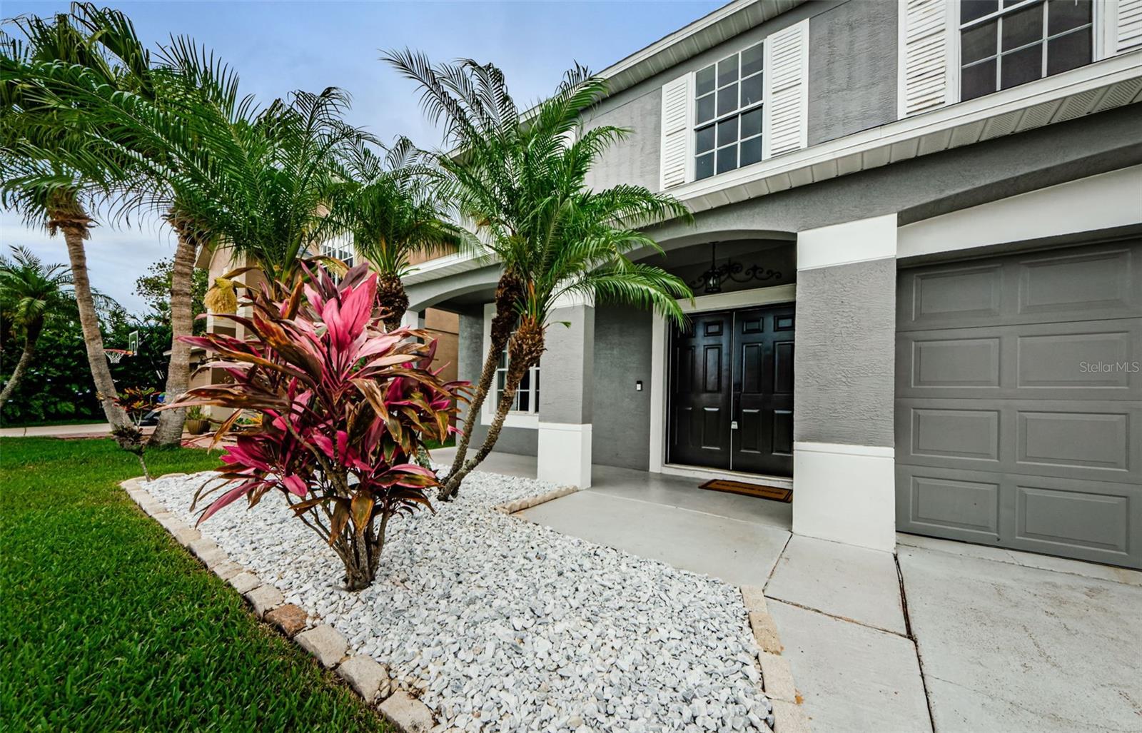 1712 CROSSVINE COURT