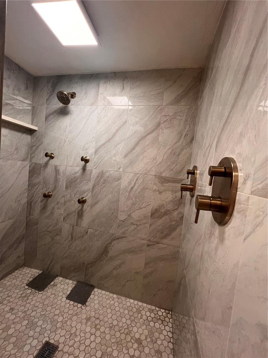 SOUTH WAY ESTATES - Residential