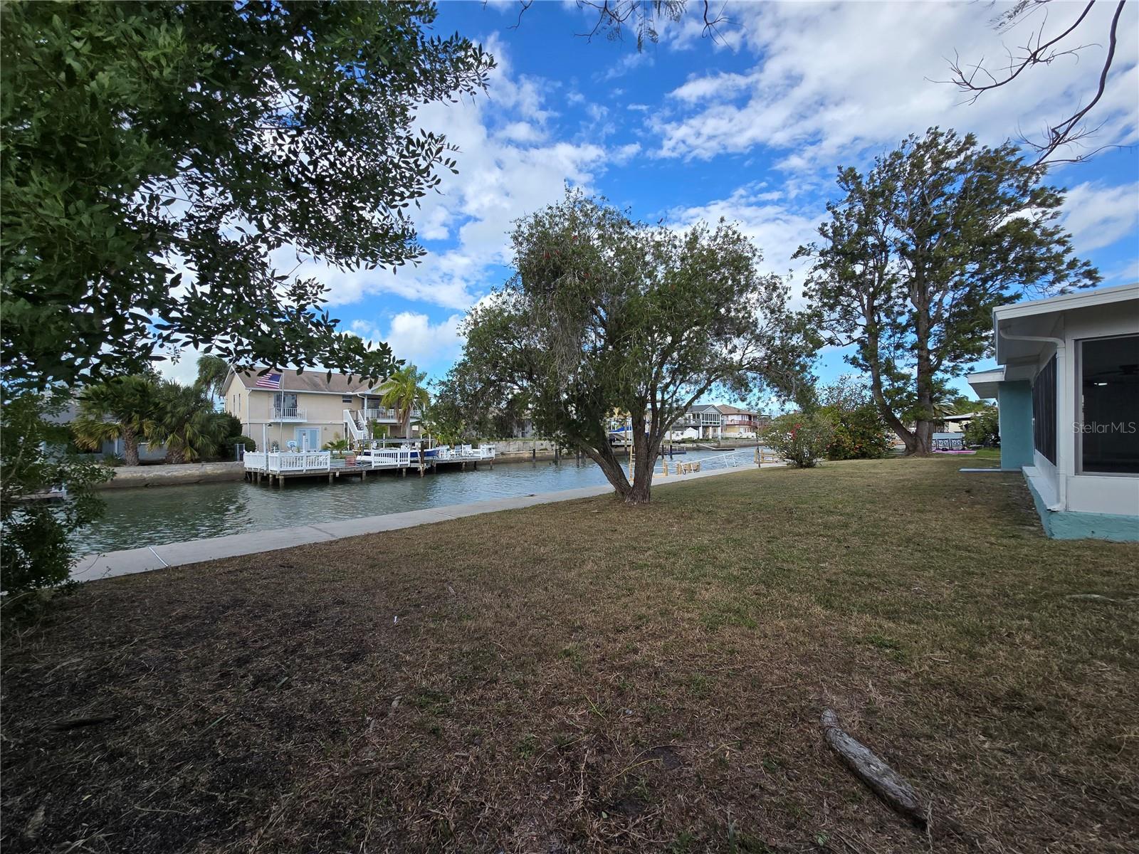 HUDSON BEACH ESTATES - Residential