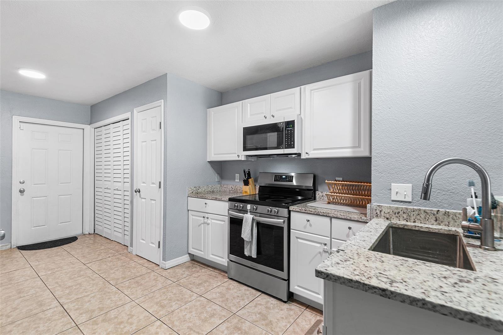 PINEVILLE SUB - Residential