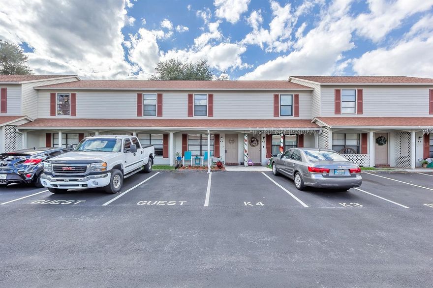 Fantastic 2-bedroom townhome in the heart of Port Orange for $90k. Units in this community never last long! Maintenance free living at its best! The HOA handles all of the exterior maintenance, including lawn, siding and roof! Spacious floorplan with eat-in kitchen and full appliance package. This homes also boasts a large living room area, inside laundry and a small courtyard outback for entertaining. ;Water: City