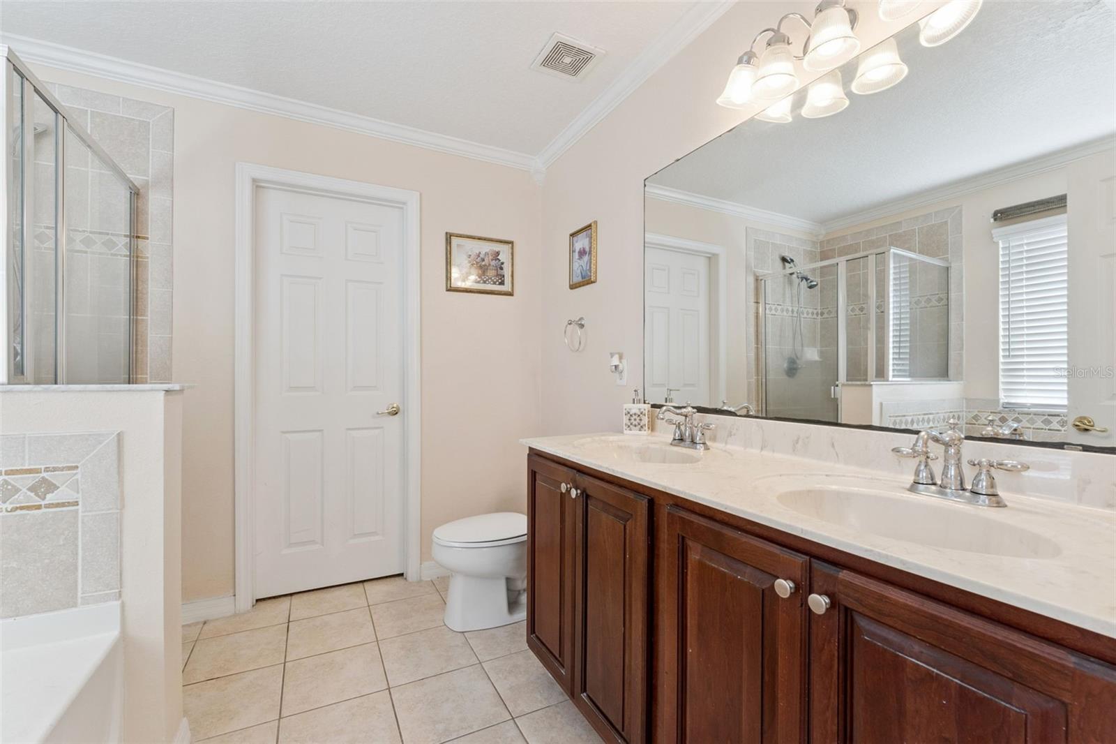 EMERALD RIDGE - Residential