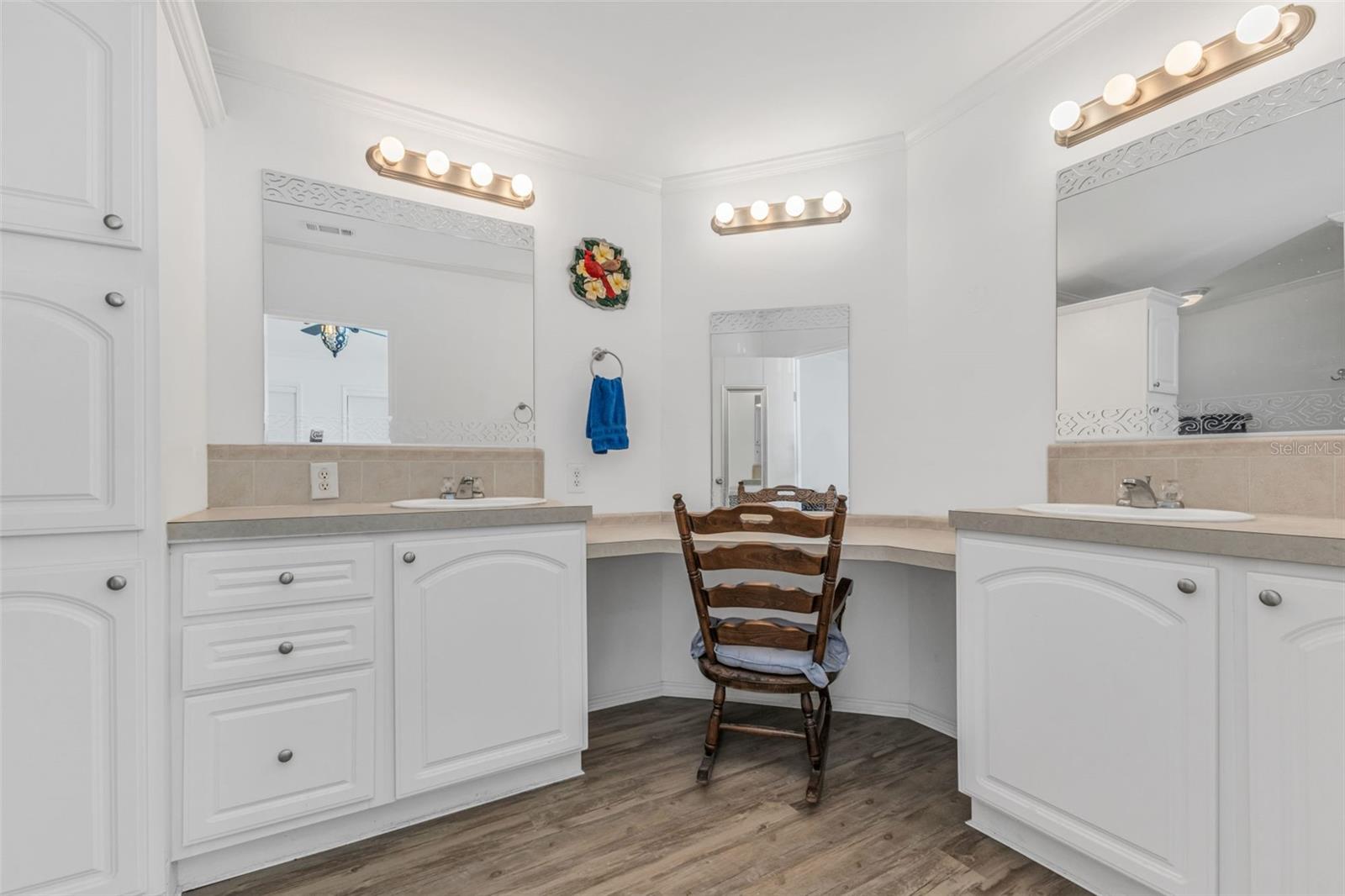 LAKEWOOD - Residential