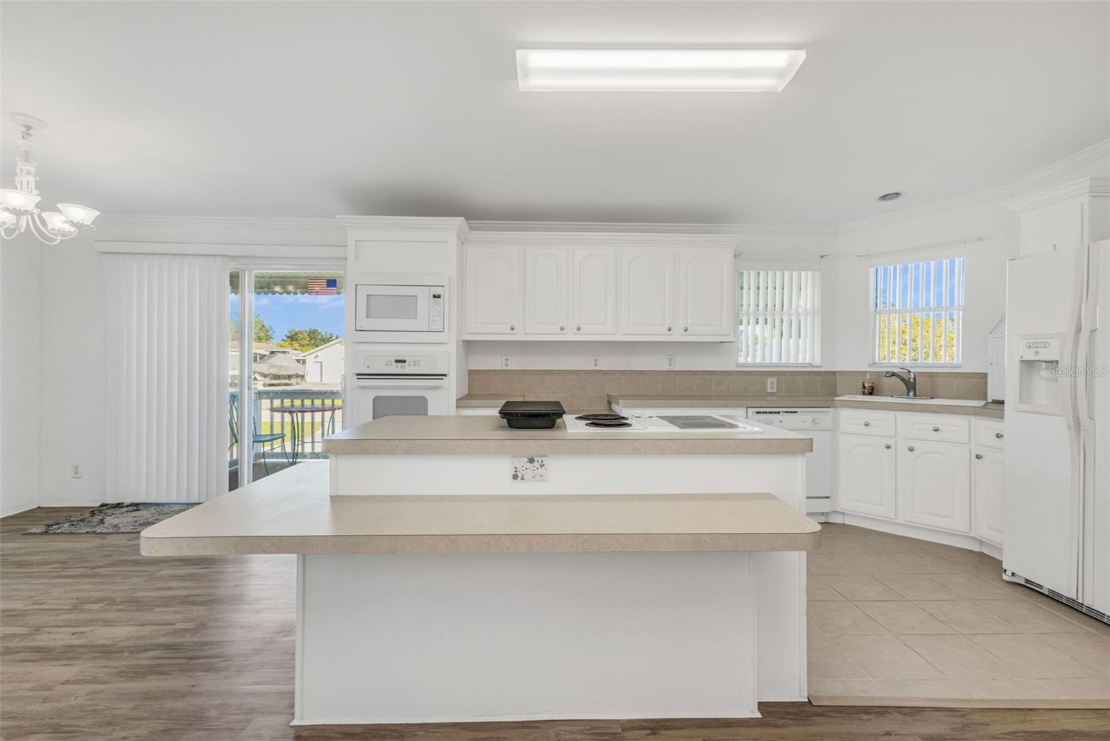 LAKEWOOD - Residential