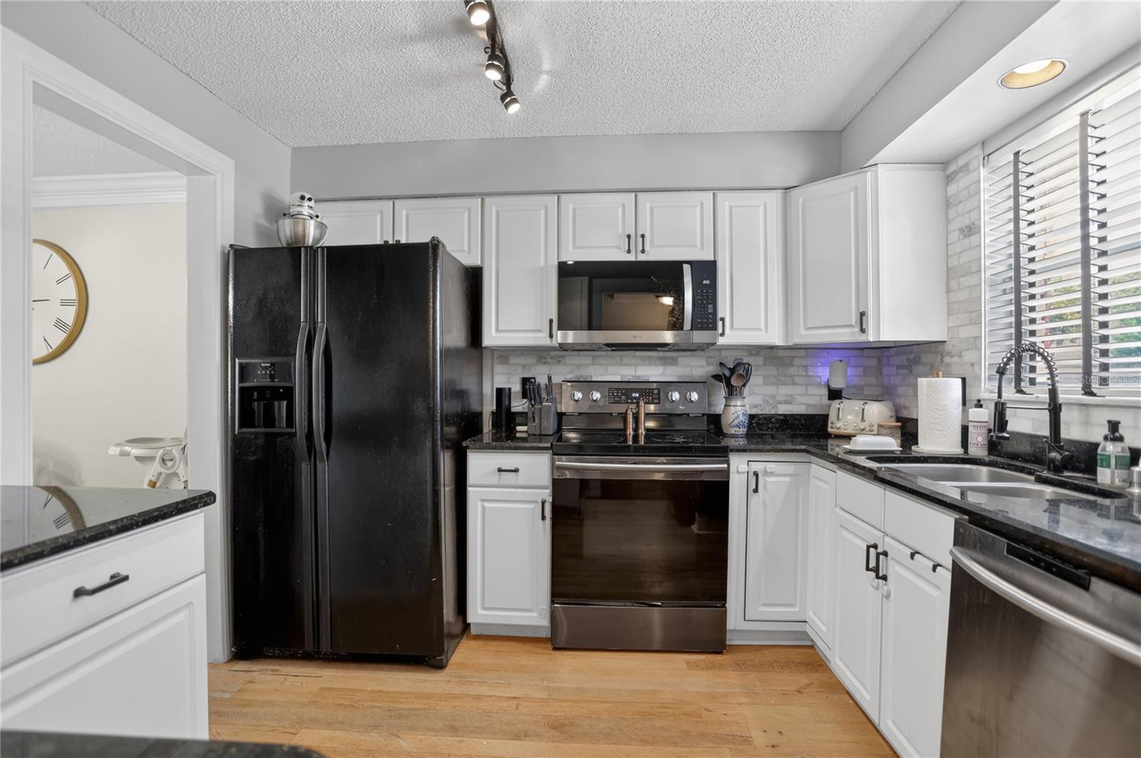 200 SAINT ANDREWS BLVD 3206