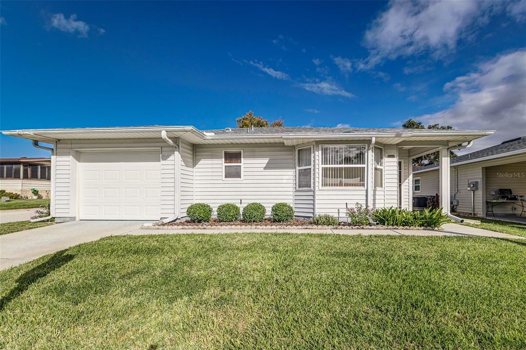 Photo of 3102 Pebble Bend Drive, Lakeland, FL 33810 (MLS # L4956660)