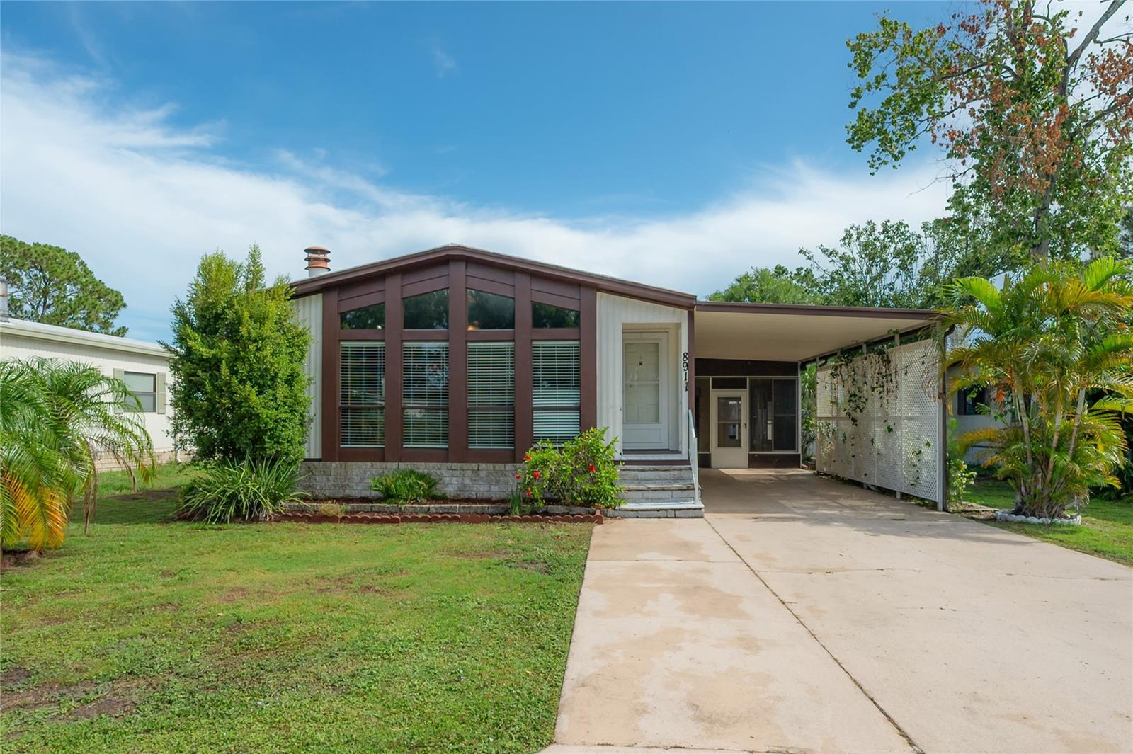 8917 FOX TRAIL