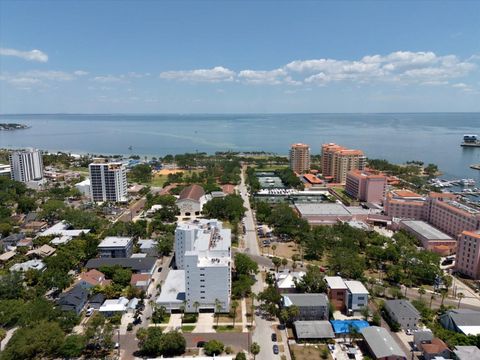 700 BEACH DRIVE NE 705 ST PETERSBURG FL 33701