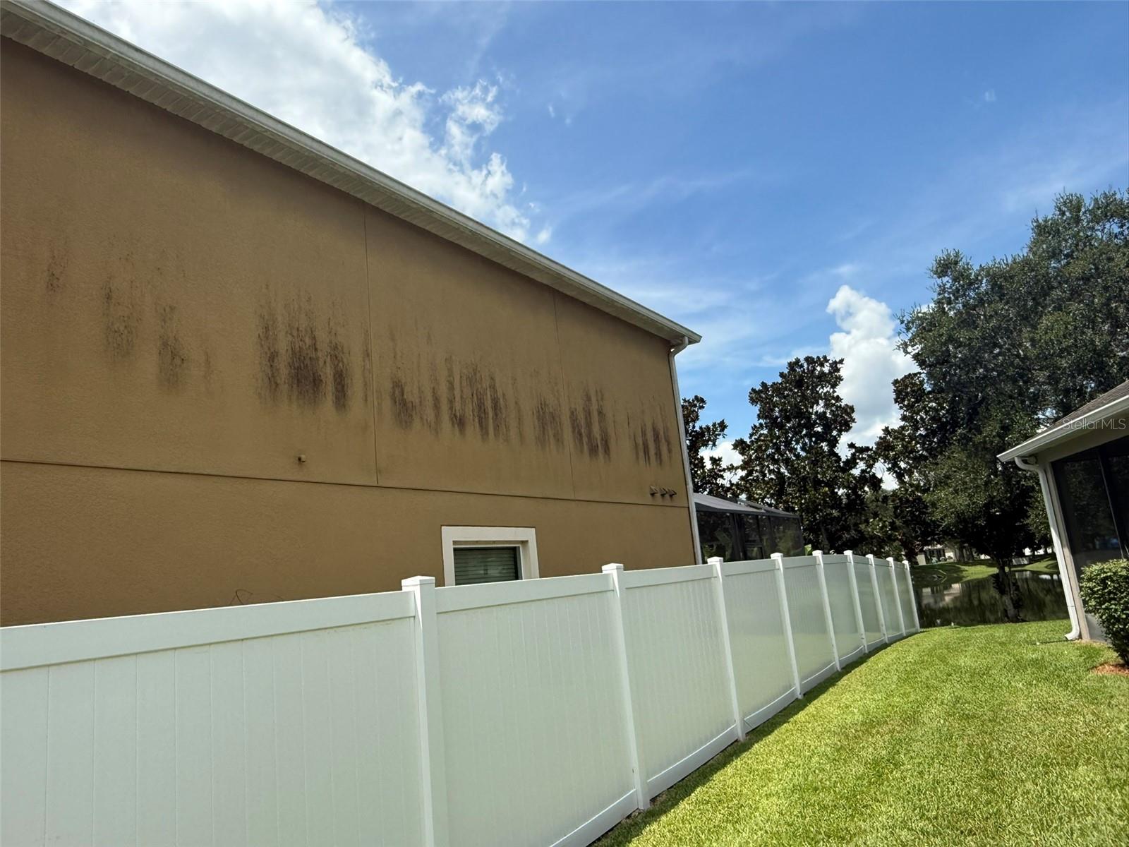 2900 MOONSTONE BEND
