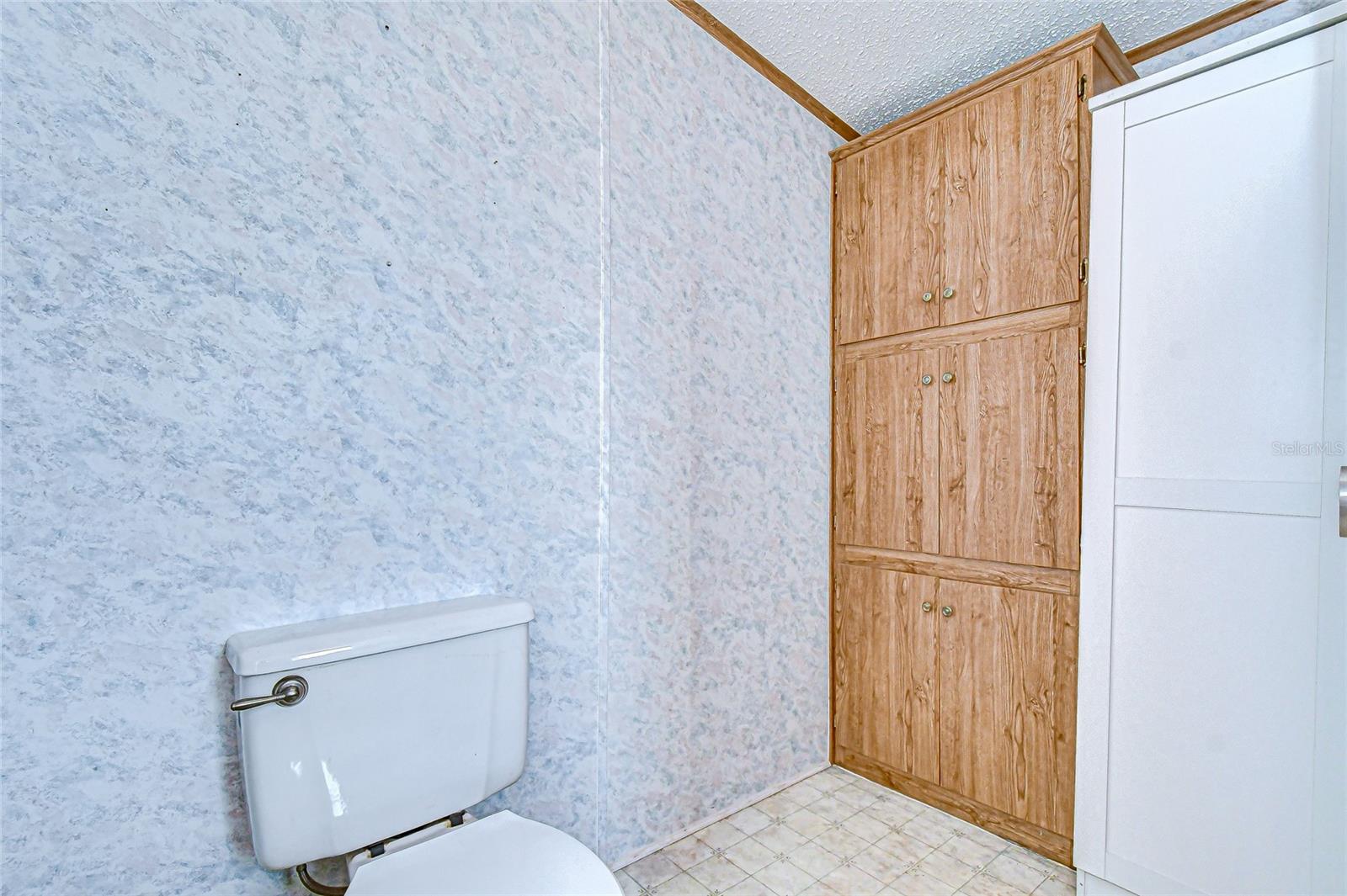 FLORIDA TRAILER ESTATES - Residential