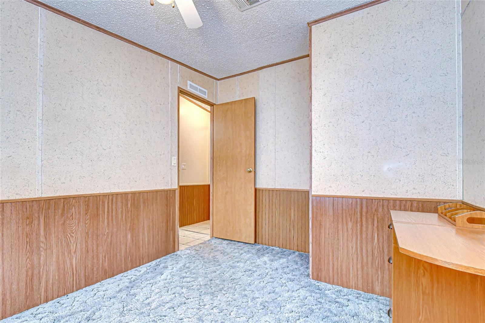 FLORIDA TRAILER ESTATES - Residential