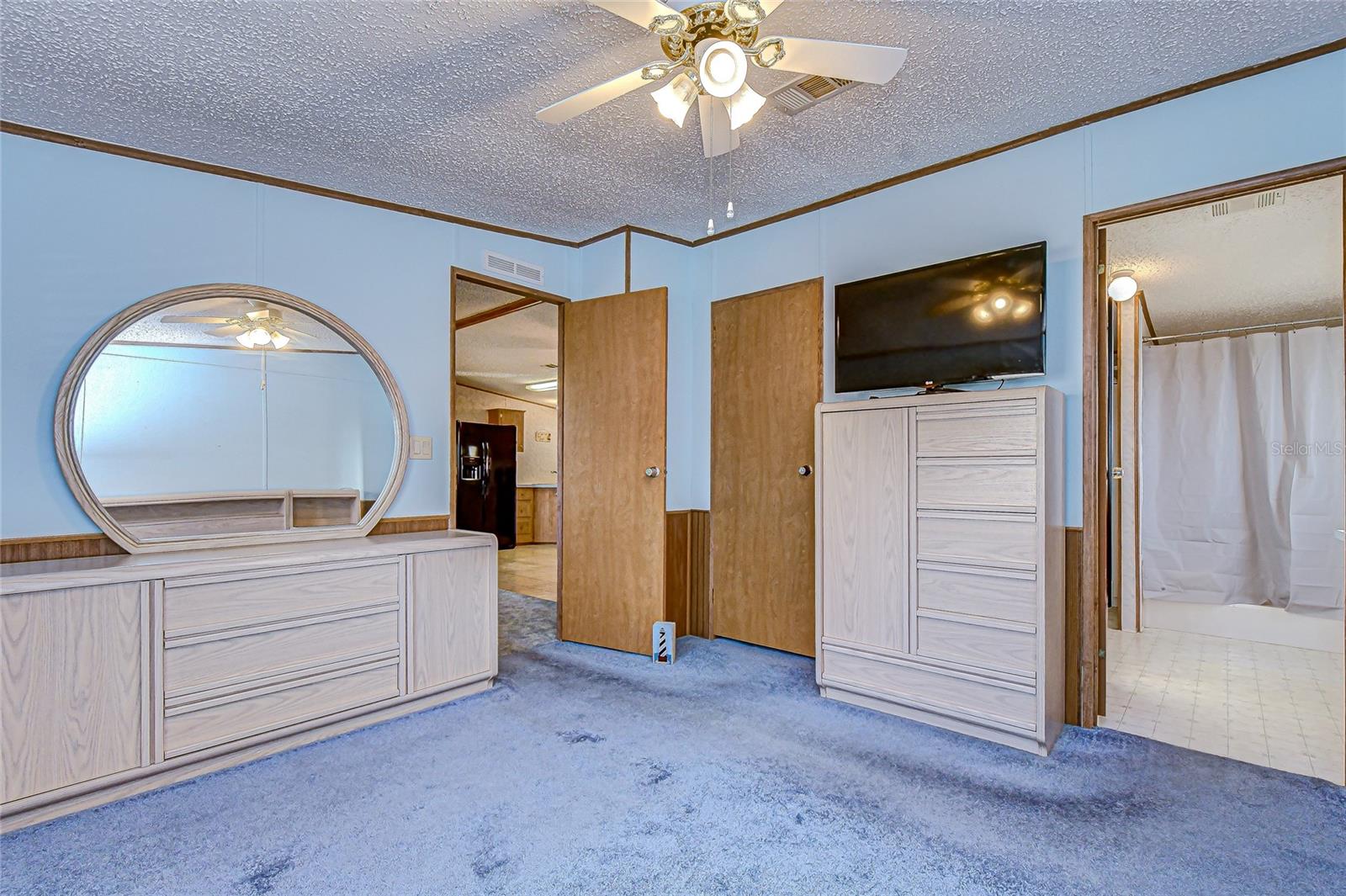 FLORIDA TRAILER ESTATES - Residential