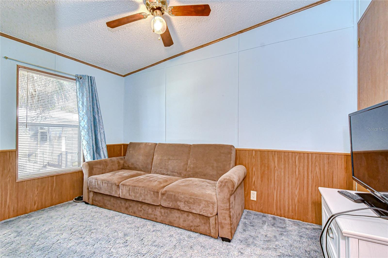 FLORIDA TRAILER ESTATES - Residential